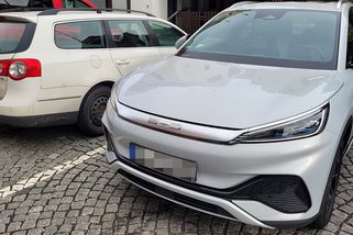 Otevíráme diskuzní tabu: Proč dokážou čínské značky vyrábět auta o tolik levněji? Evropa pálí peníze ve slepé uličce